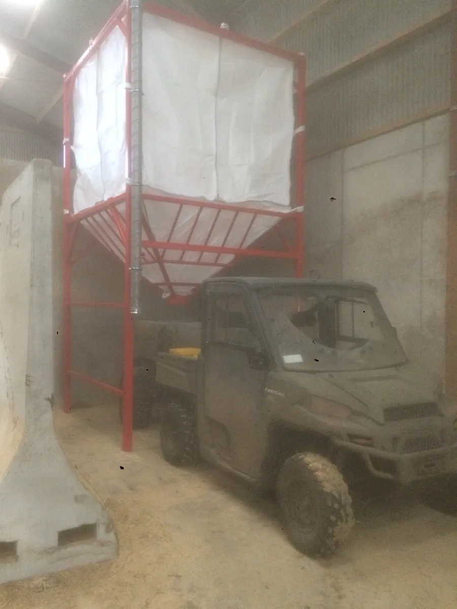 Indoor meal bin - Image 4