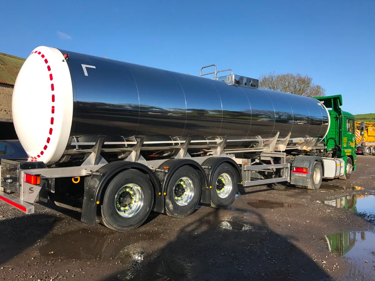 Food Grade Water Tankers To Hire - Image 2