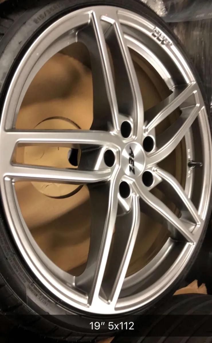 New 19” aez racing alloys silver 5x112