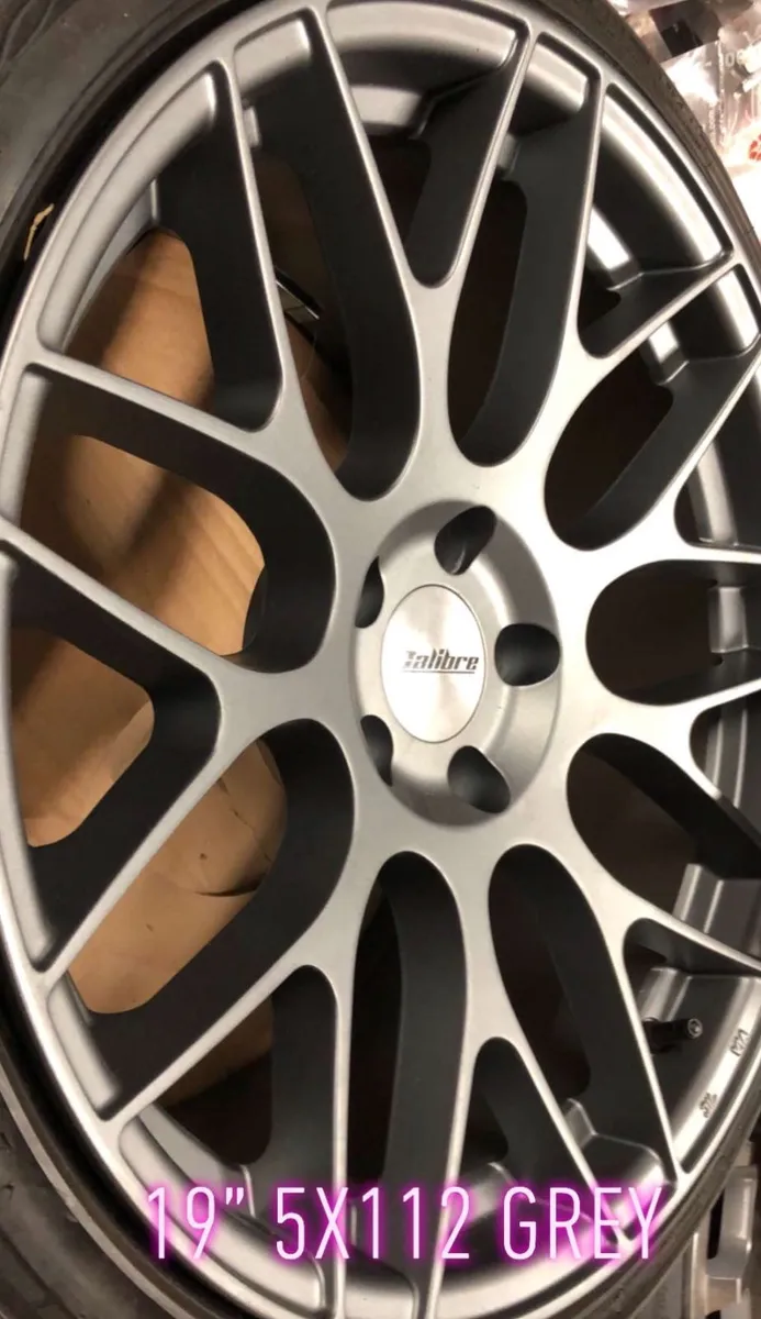 19” calibre racing grey 8.5 & 9.5 rear