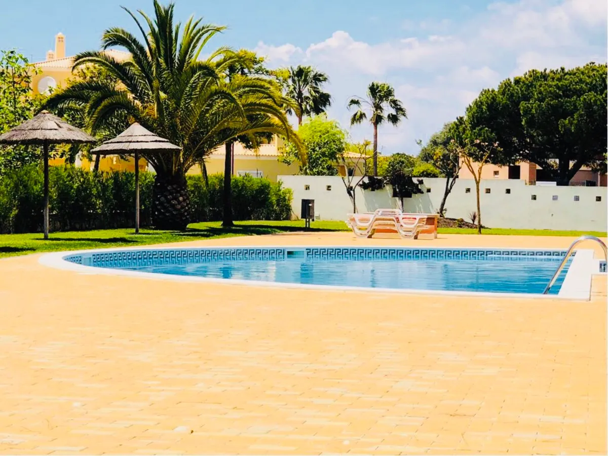Vilamoura – Spacious 3-Bed Ground Floor Villa-Styl - Image 1
