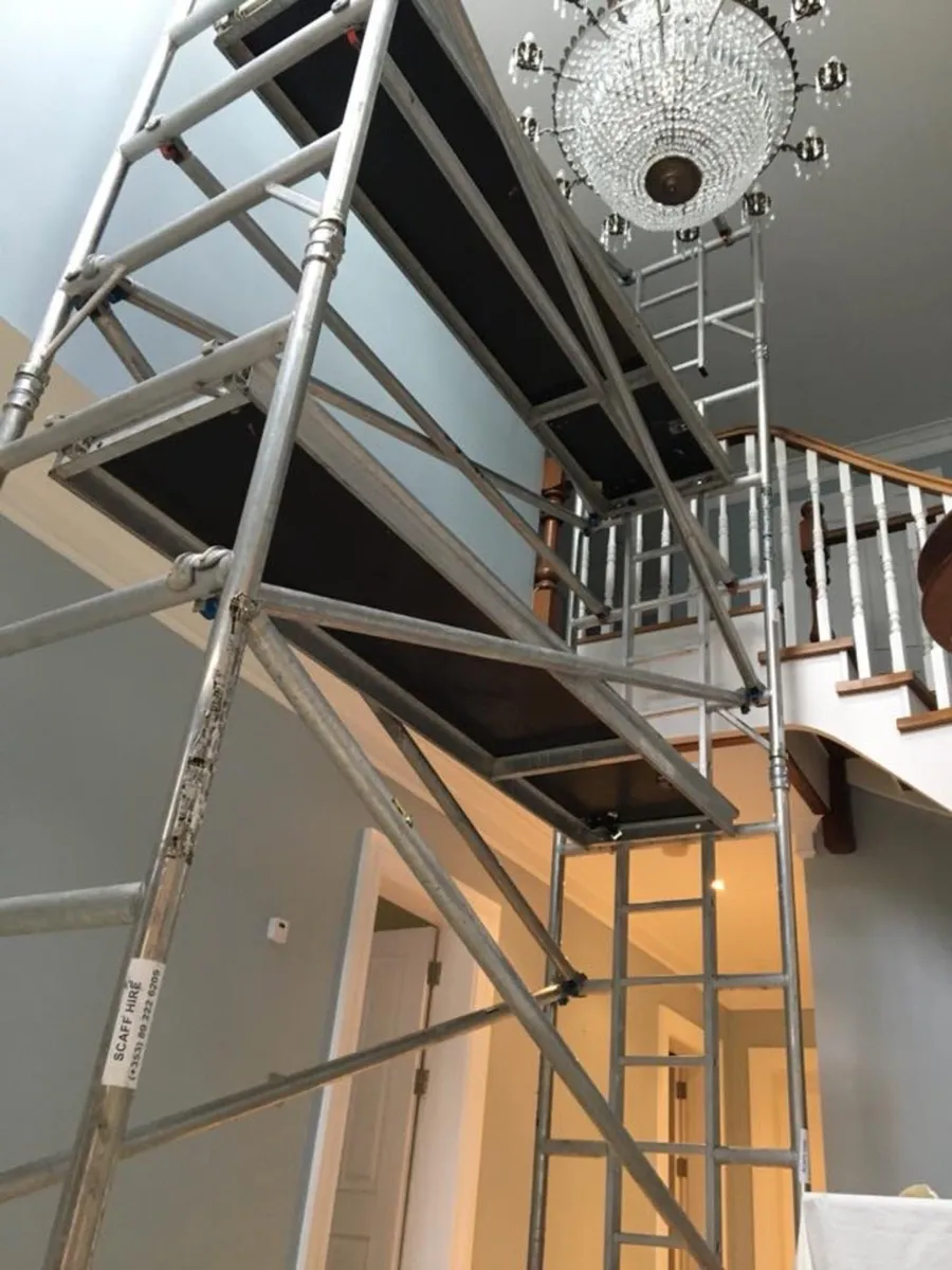 Aluminium mobile scaffolding tower for HIRE - Image 2