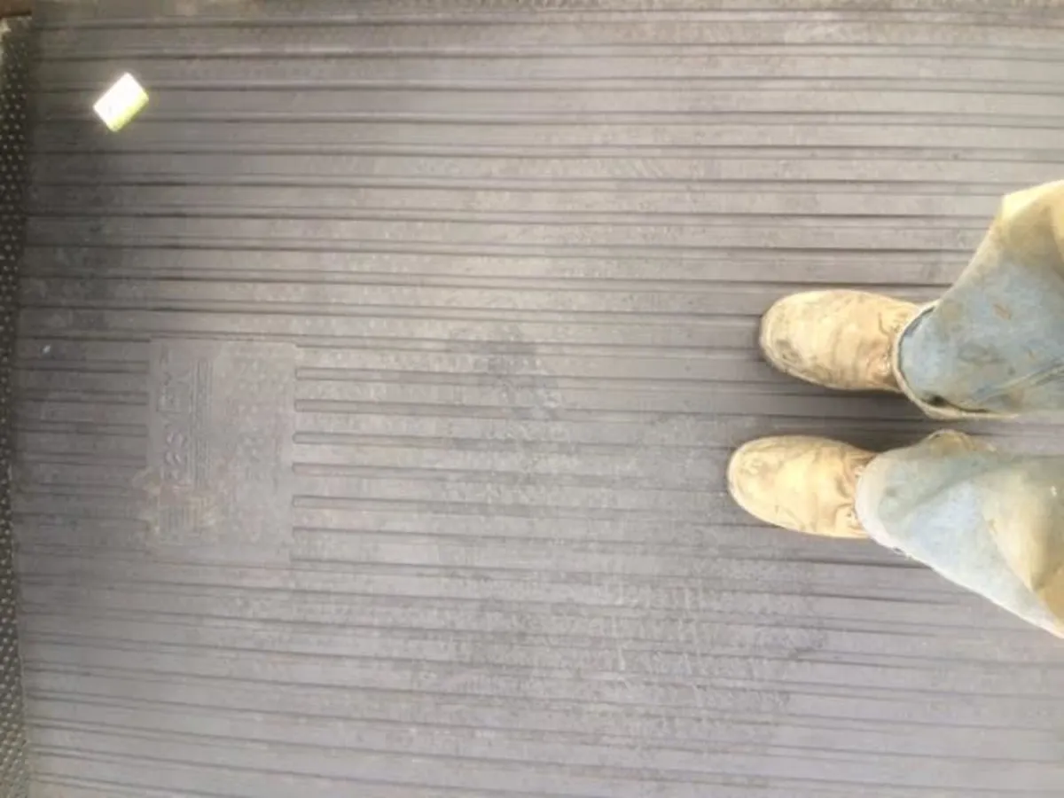 Rubber Stable mats 6x4 15 mm thick  €49 each - Image 4