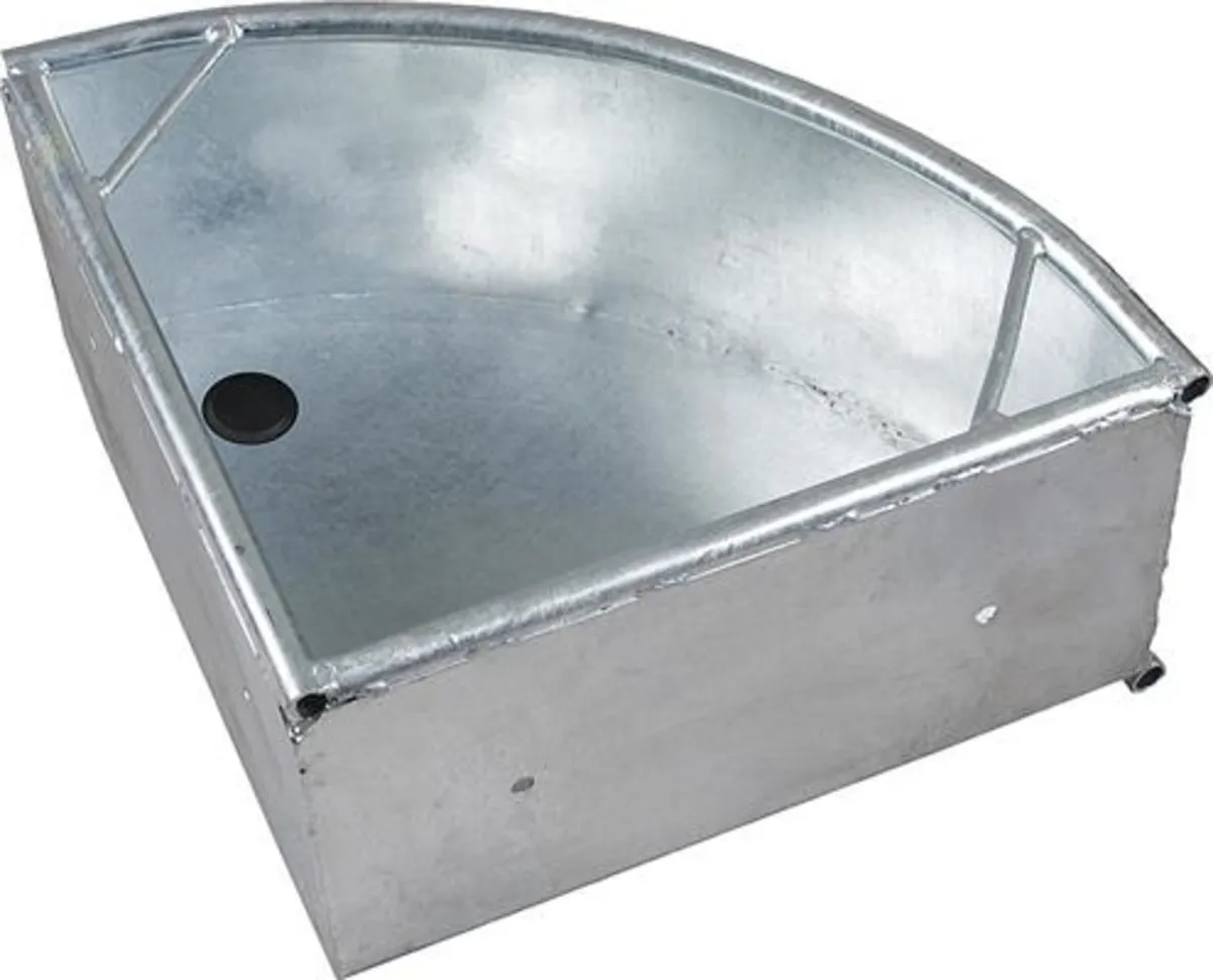 Horse Feeders - Image 2