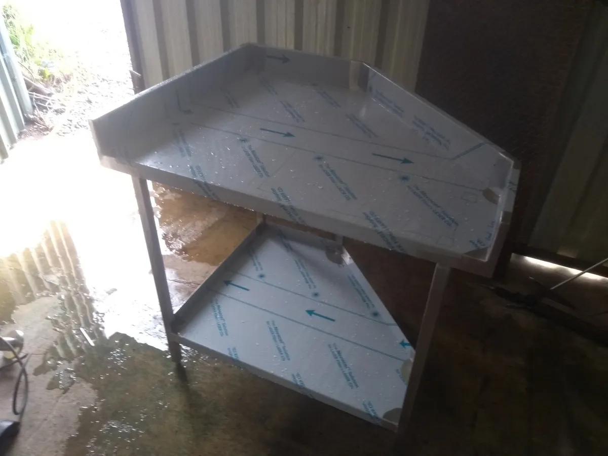 Stainless steel tables made to order - Image 4