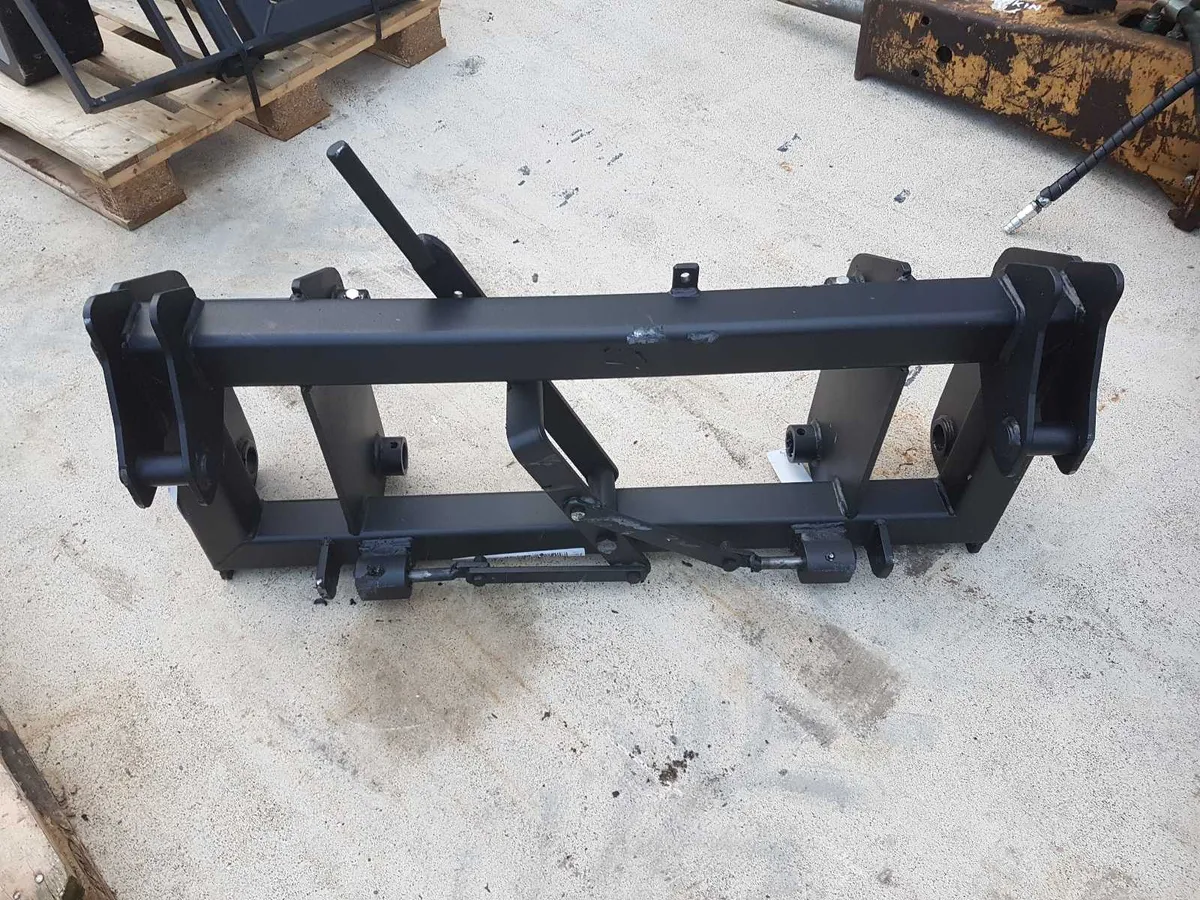 jcb 3cx front hitch - Image 2