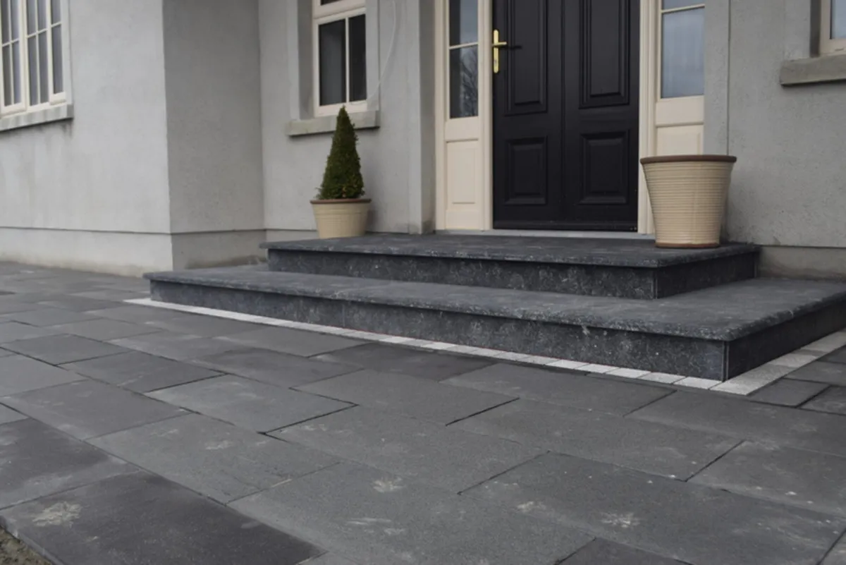 Flamed Limestone Steps - Image 2