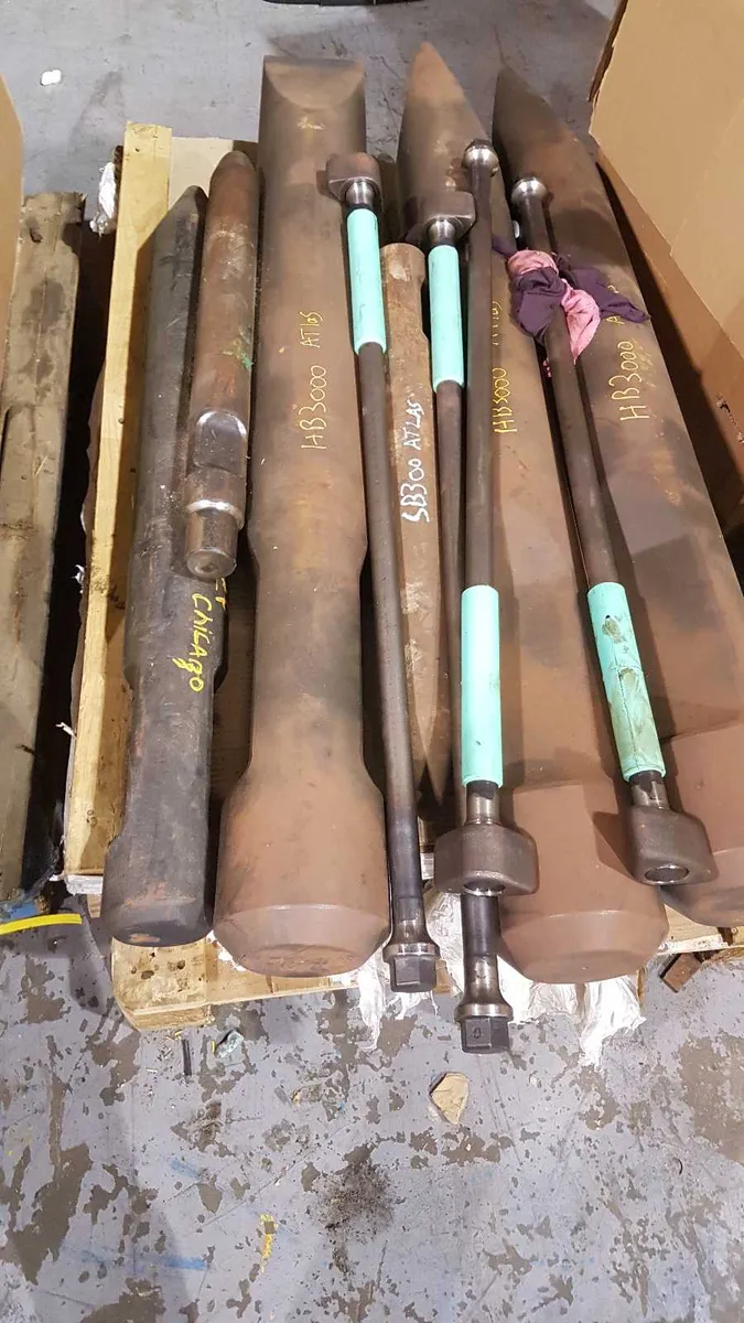 surplus stock breaker chisels - Image 1