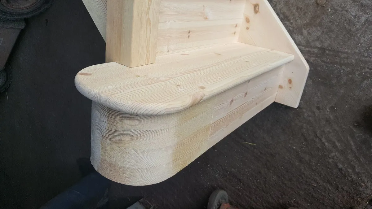 Staircases, Red deal/Medex - Image 2