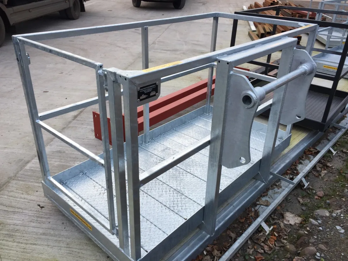 2mt x 1mt Manlift Baskets/ Safety Cages - Manitou - Image 3