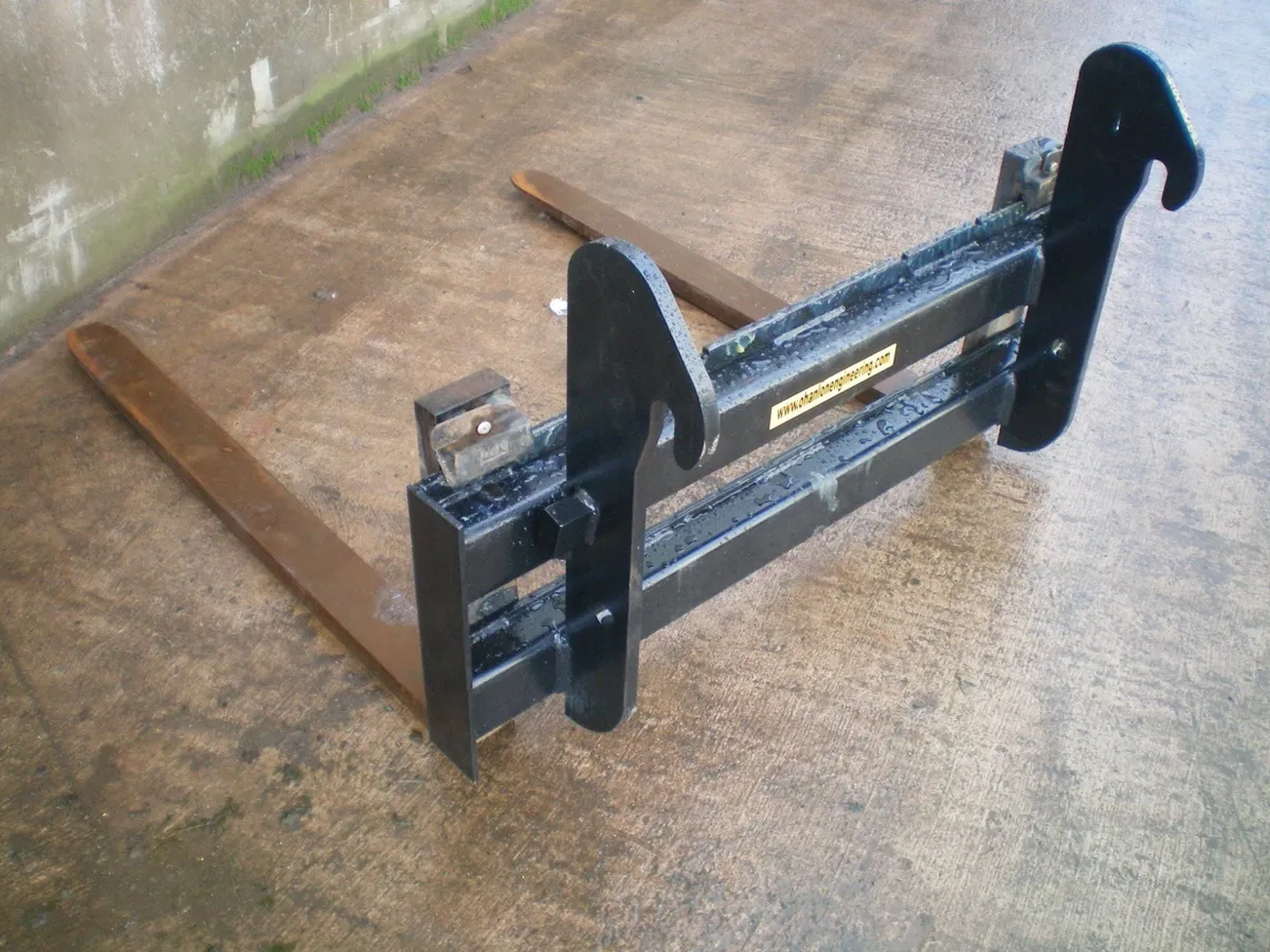 16'' or 20'' Palletfork Carriage - Image 2
