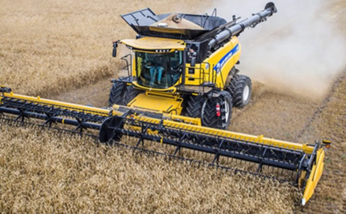 Two Way Radios/Walkie Talkies/Reversing Camera's - Image 1