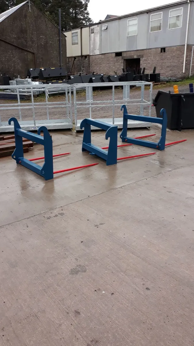 JCB Qfit Bale Spike - Image 1