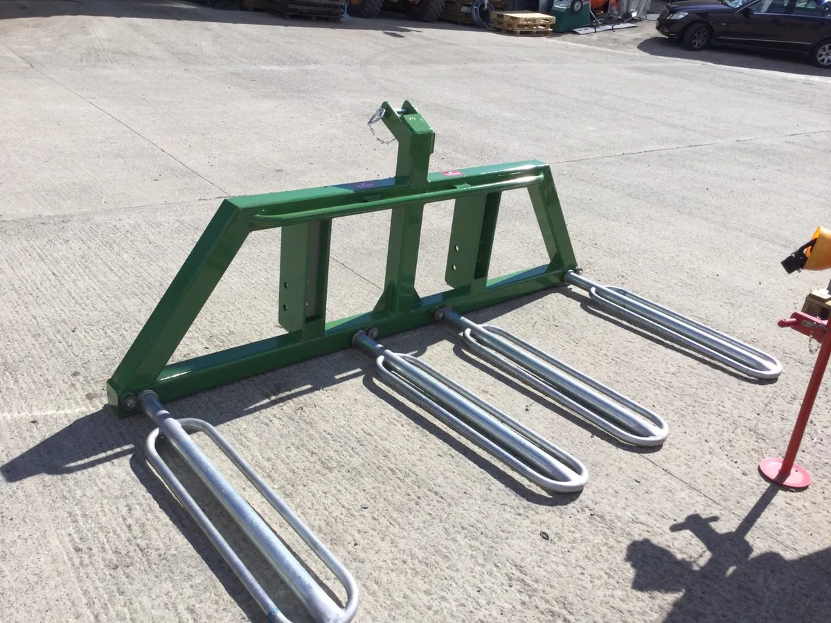 Double bale handlers and all bale equipment - Image 3