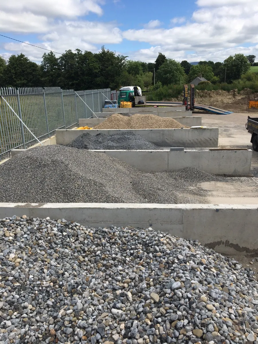 Gold stone - Image 4