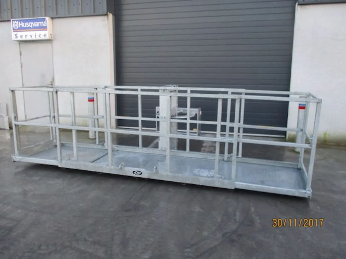 saftey cage basket 2 m x 1m  /  8 x 4 man basket - Image 3