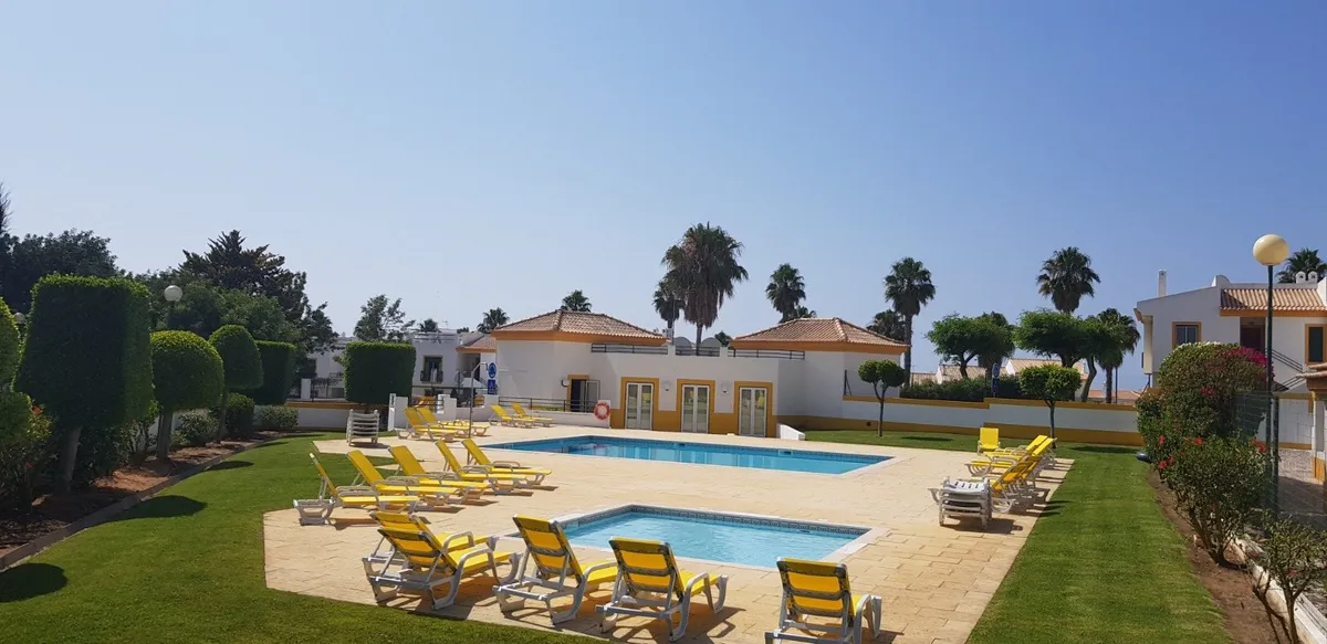 1 Bed Apt Sleeps 4 - Albufeira Portugal to rent - Image 2