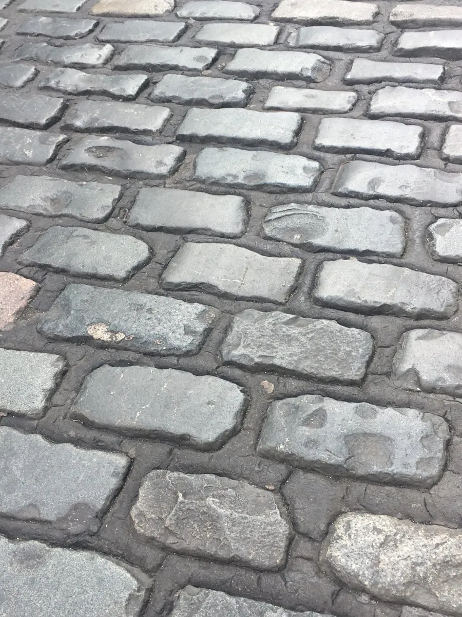 Dublin street cobbles - Image 2