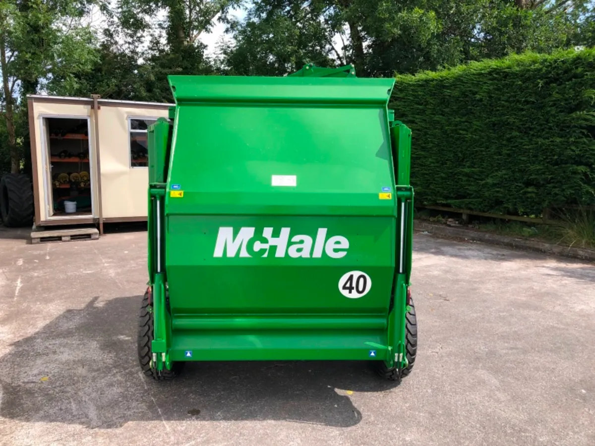 McHale C460 Silage Feeder & Straw Blower - Image 2
