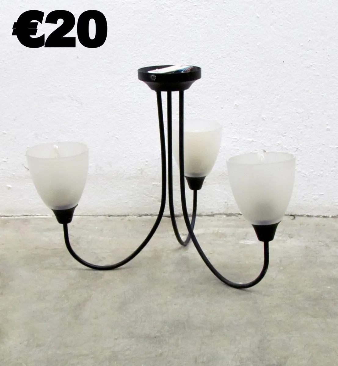 Wall & ceiling lights - Image 1