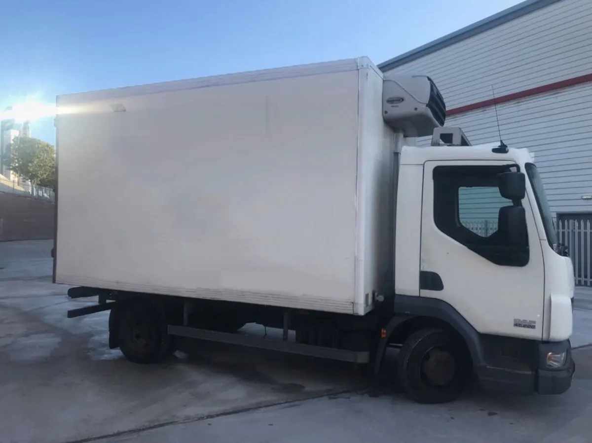 DAF45/220 6 Cylinder Fridge Box with Meat Rails - Image 1