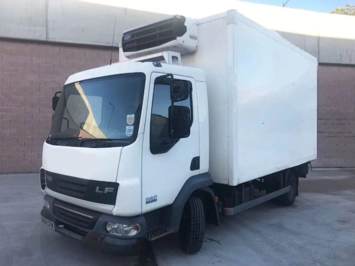 DAF45/220 6 Cylinder Fridge Box with Meat Rails - Image 2