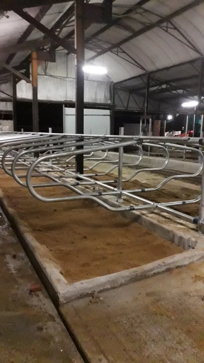 Shuttering concreting digger hire walls - Image 2