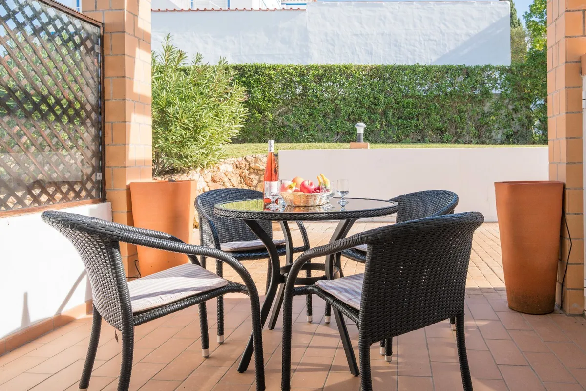 Luxury 2 / 3 bed apt for rent Carvoeiro Portugal. - Image 2