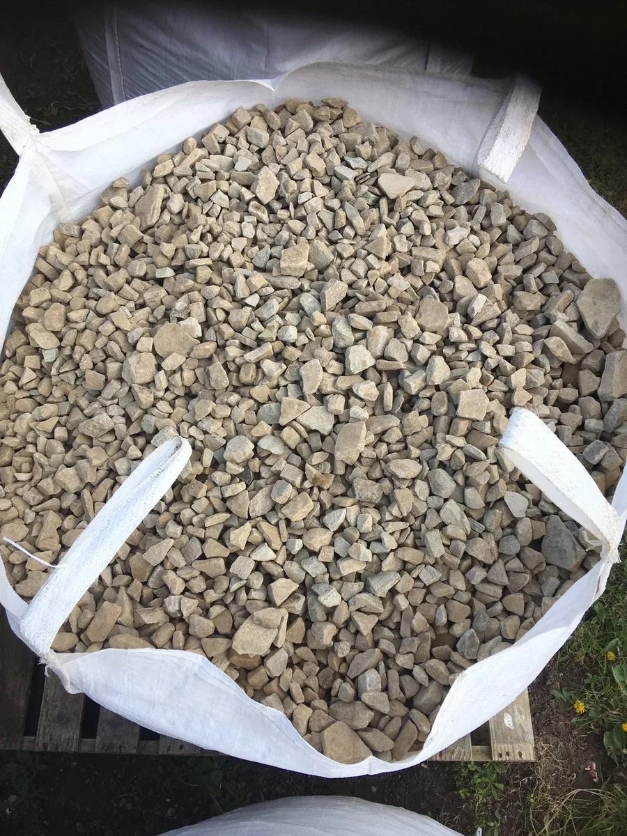 Sand, Gravel and new  decorative  chippings. - Image 3
