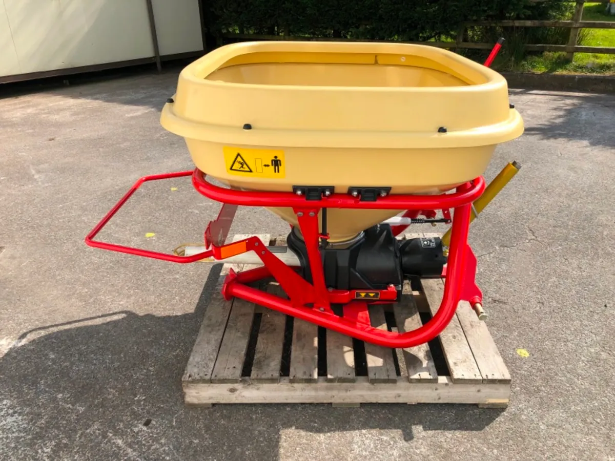 Vicon PS 503 Fertiliser Spreader - Image 4