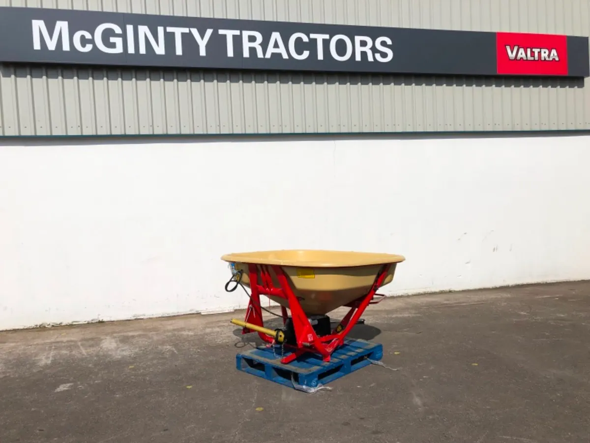 Vicon PS 754 Fertiliser Spreader - Image 1