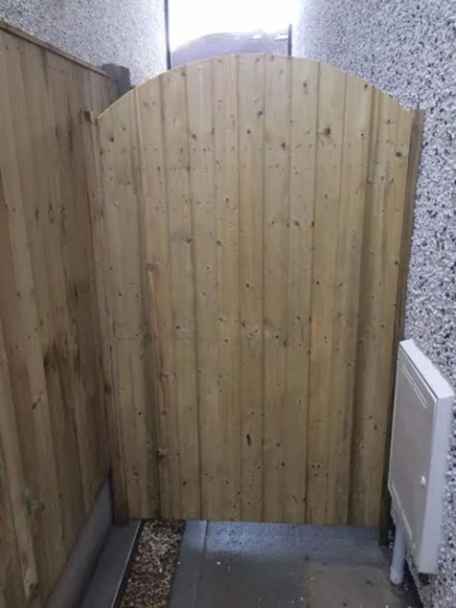 TGV side Gates supplied and fitted from €250 - Image 3