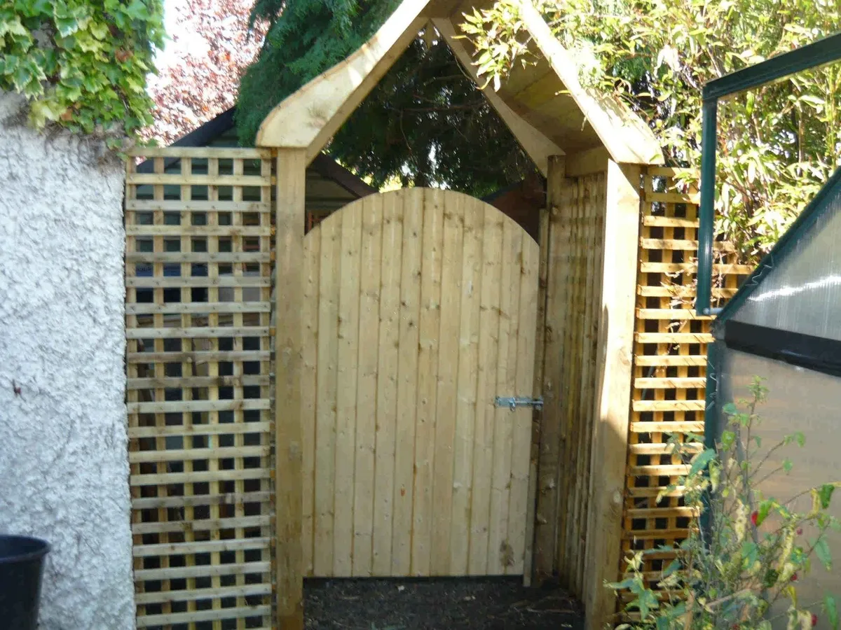 TGV side Gates supplied and fitted from €250 - Image 1