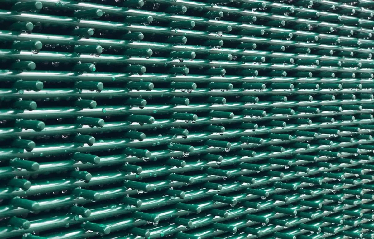 HEAVILY DISCOUNTED Mesh Fencing Sheets for SALE - Image 2