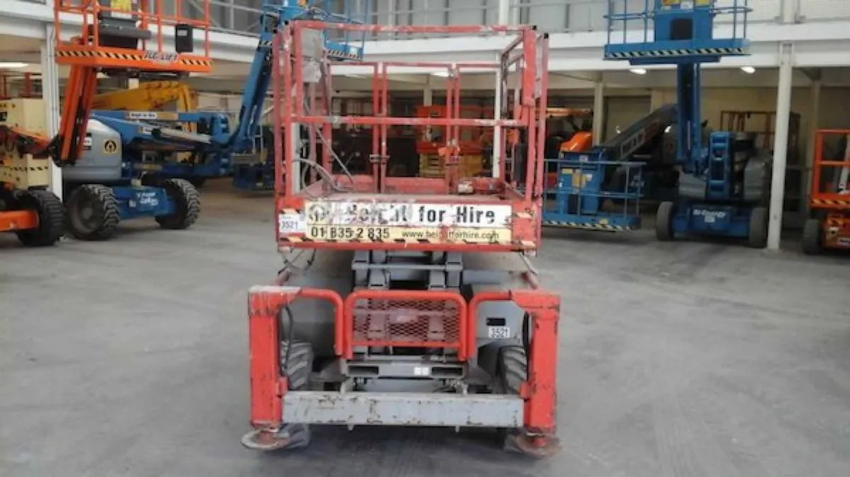 Skyjack SJ6832 RT - 11.5m Diesel Scissor - Image 3