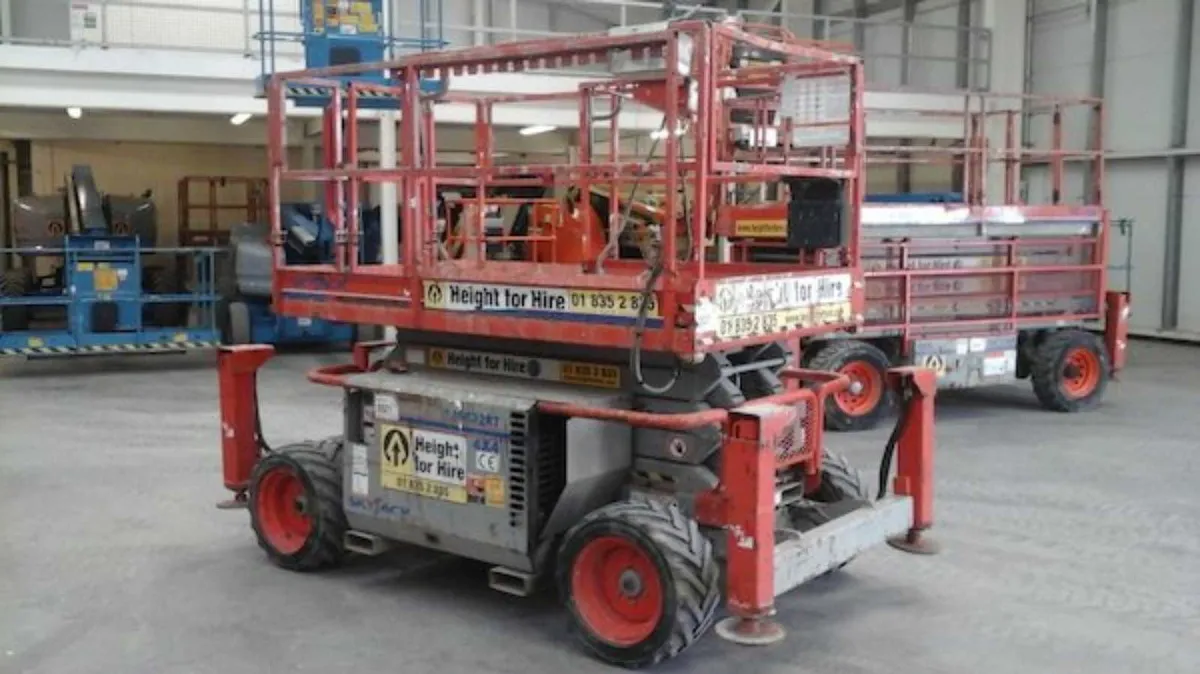 Skyjack SJ6832 RT - 11.5m Diesel Scissor - Image 4