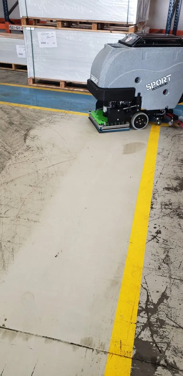 Tomcat Sport floor scrubber dryer - Image 4