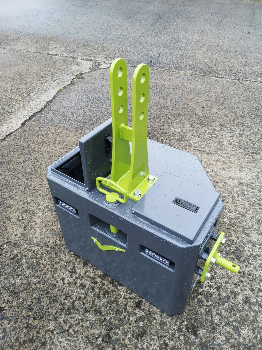 FRONT WEIGHT BLOCK - Image 1