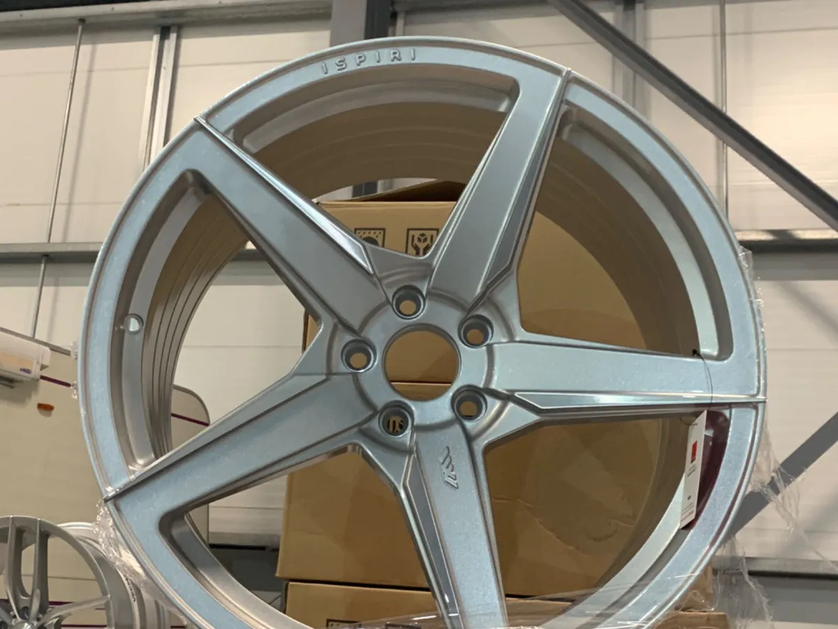 20” silver Ispiri alloys 5 spoke twister
