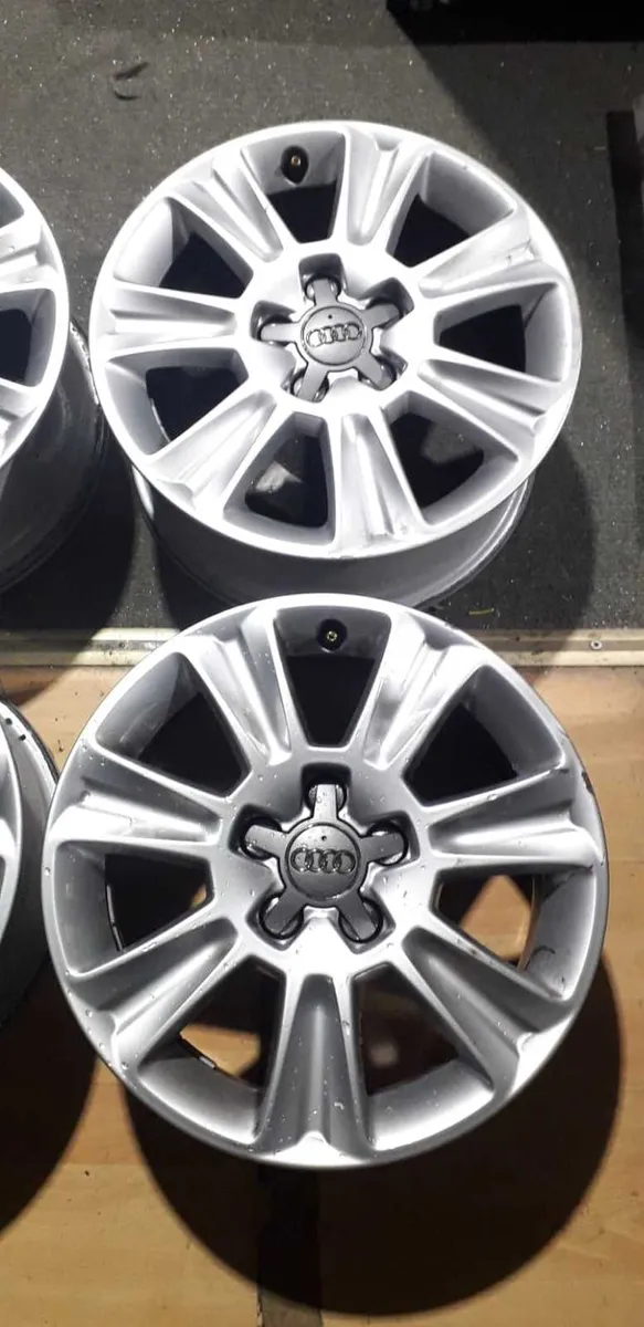 Audi A1 Original 15 inch Alloy Wheels - Image 3