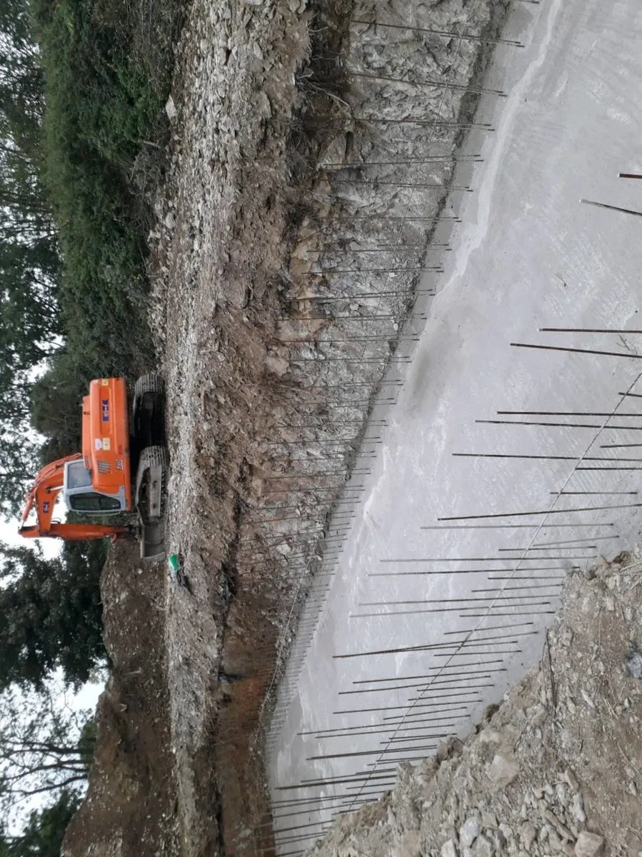 Shuttering concreting digger hire - Image 3