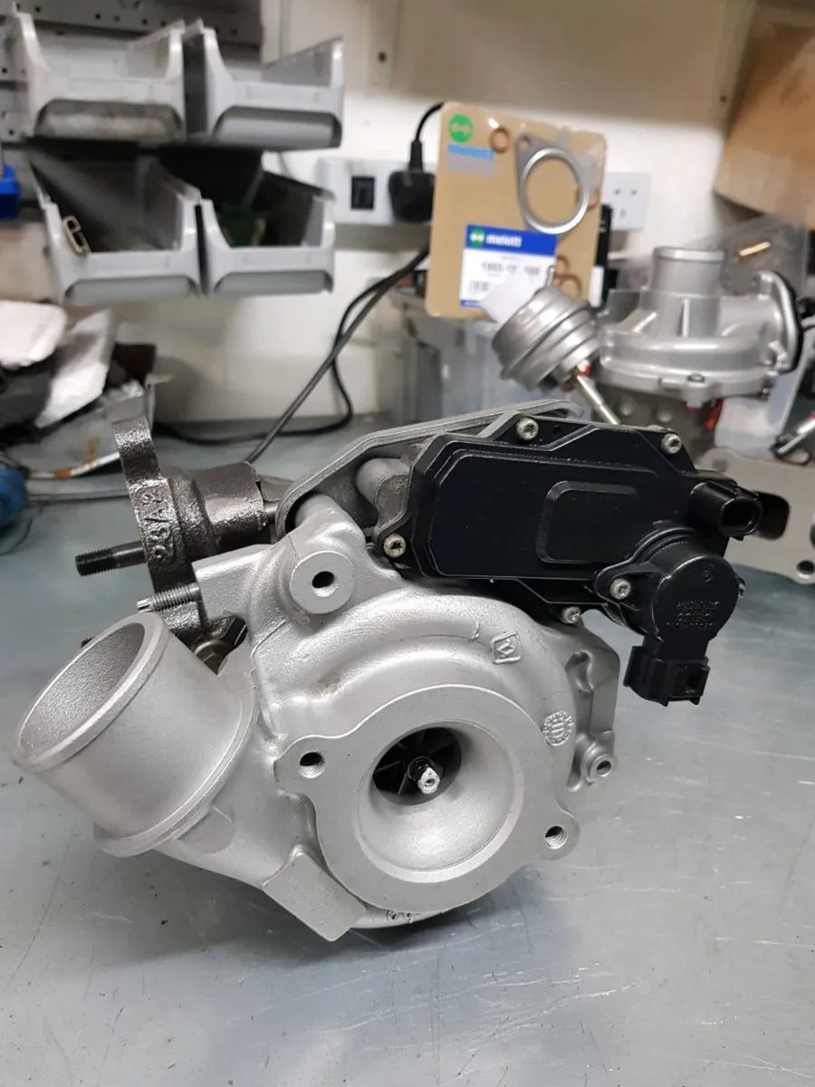 TOYOTA	Auris Avensis VB38	2.0 diesel 2012- - Image 1