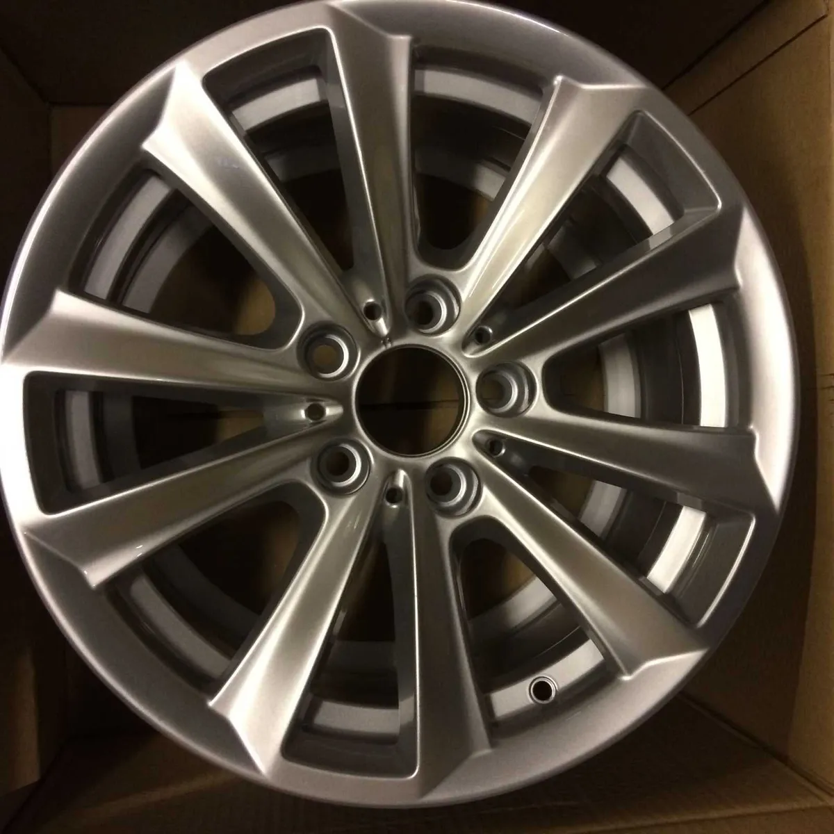 BMW 17" Alloy Wheels (Refurbished Fully) - Image 2
