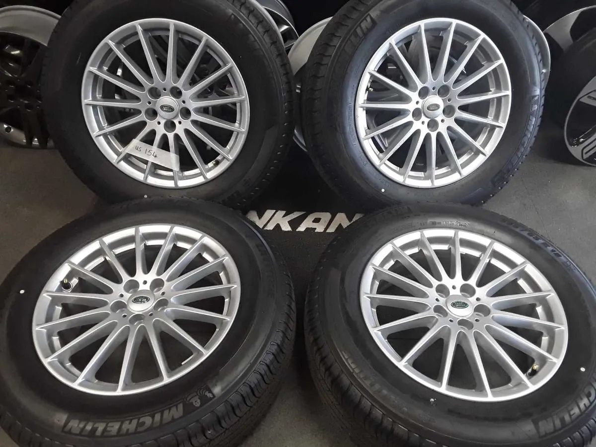 Range Rover Valar 18" Alloy Wheels & Tyre - Image 2