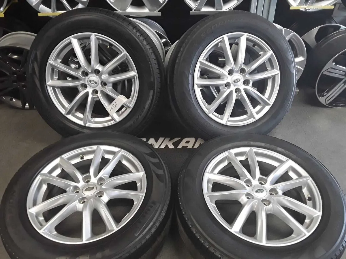 Range Rover 19" original Alloy Wheels & Tyres - Image 2