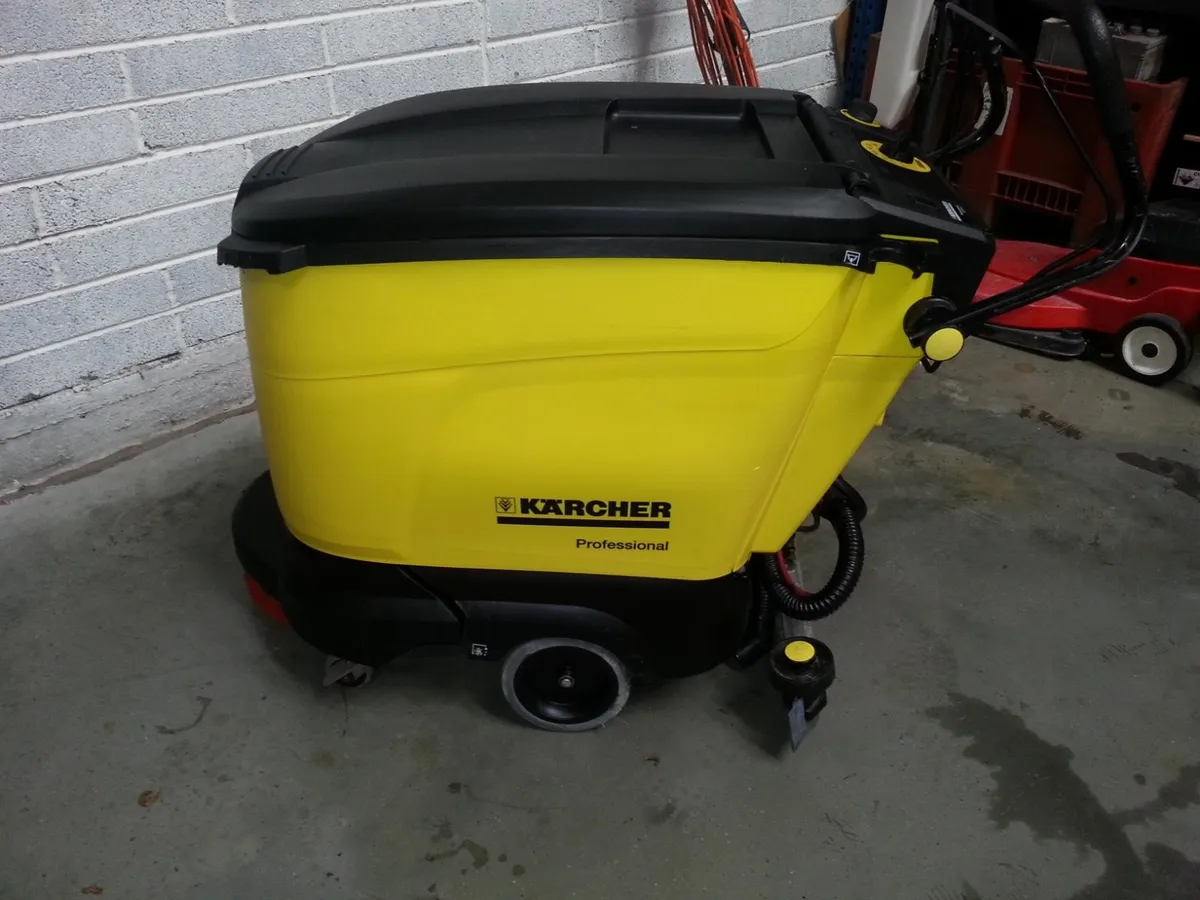 Secondhand Karcher BD45 Scrubber dryer - Image 2