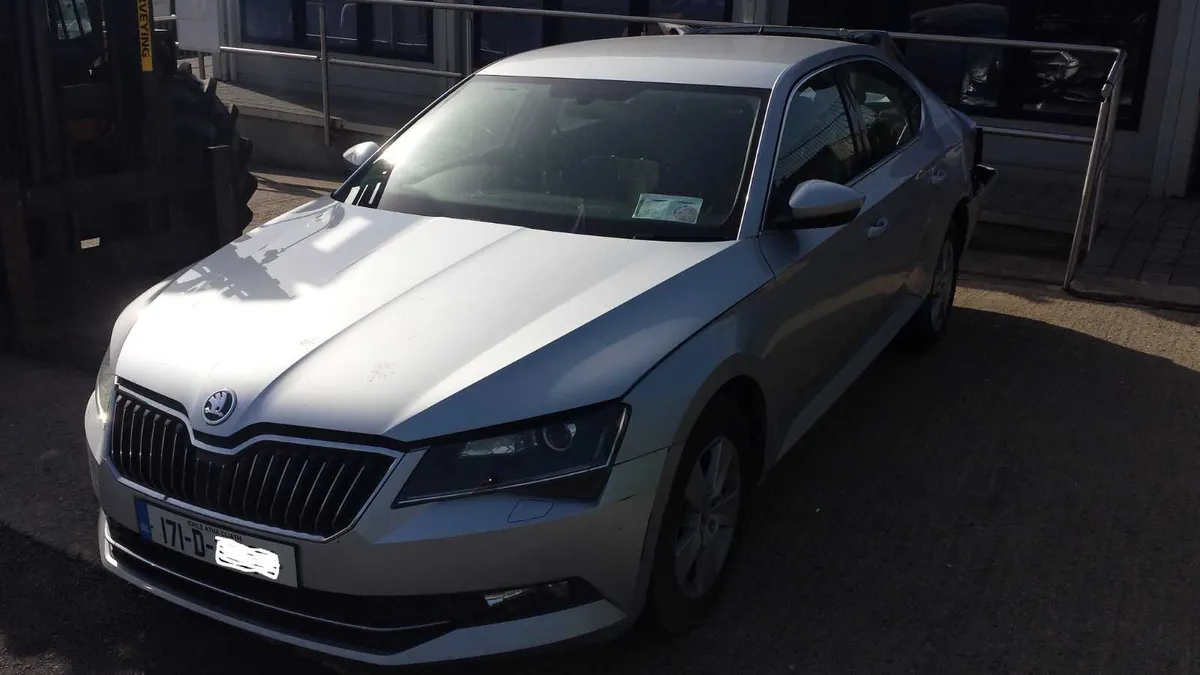 Superb Skoda 2017 - Image 1