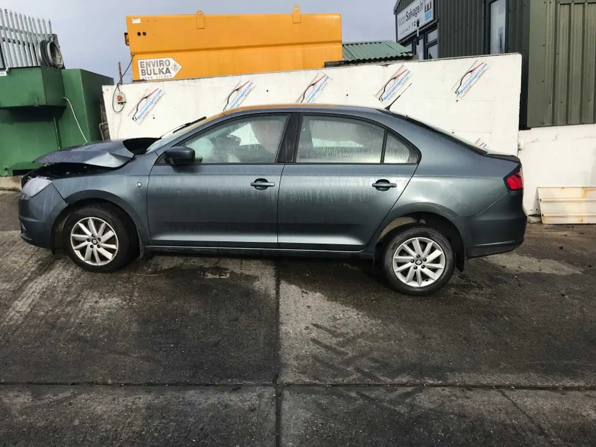 Toledo Seat 2015 - Image 1