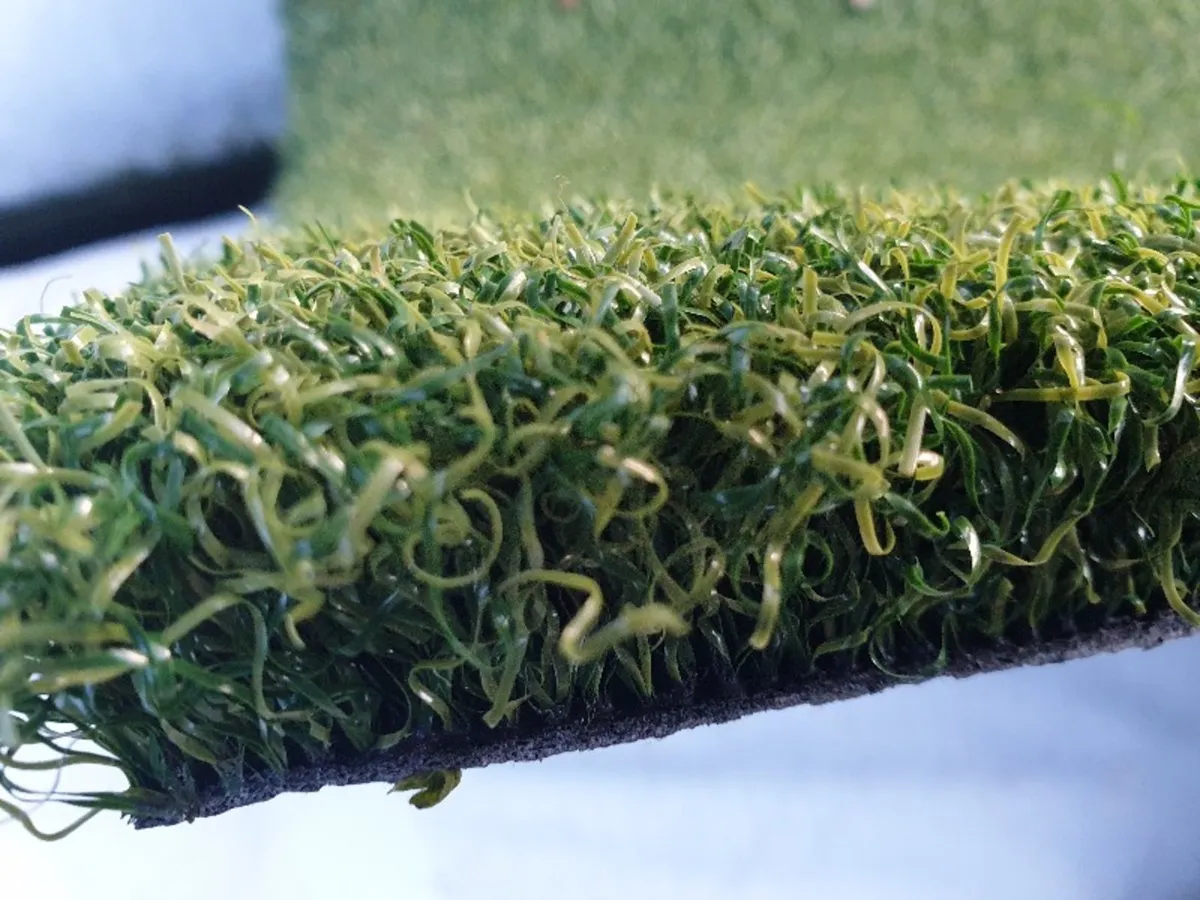 Golf Mat for Indoor/Outdoor Delivered to your door - Image 4