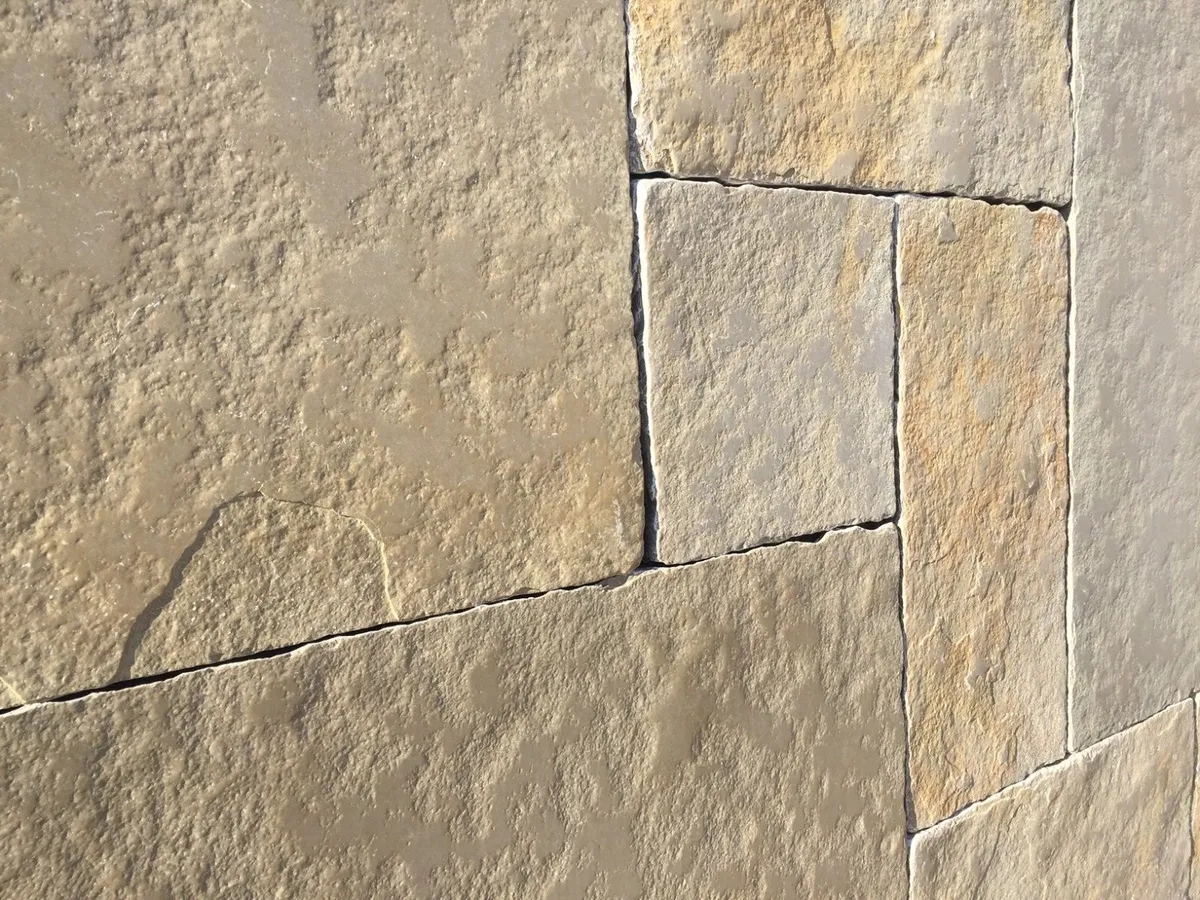 REDUCED Limestone Tumbled  Paving - Image 1